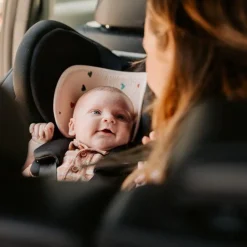 Aeromoov Baby Autostoel|Veiligheid Onderweg * Air Layer Autostoel Groep 0+ Confetti Hearts Beige