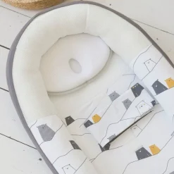 Doomoo Bedtextiel|Bedtextiel * Baby Pillow Ergonomisch Hoofdkussen White