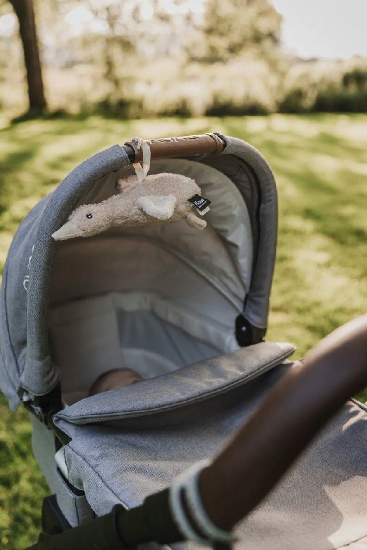 Flow Amsterdam Knuffels * Mini Hartslag Knuffel Liva de Gans Oat Beige