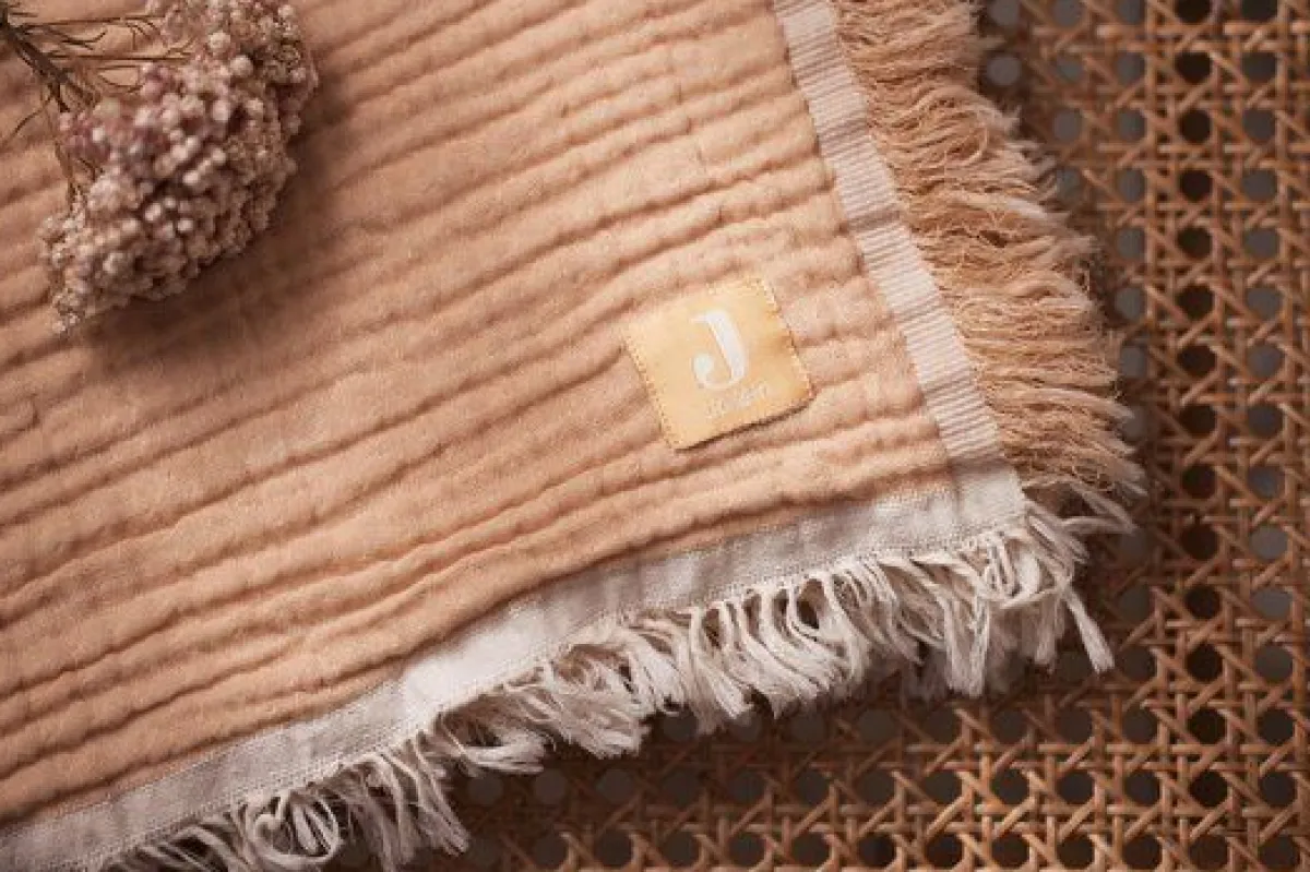 Jollein Bedtextiel * Wiegdeken Fringe Moonstone/Ivory GOTS Roze