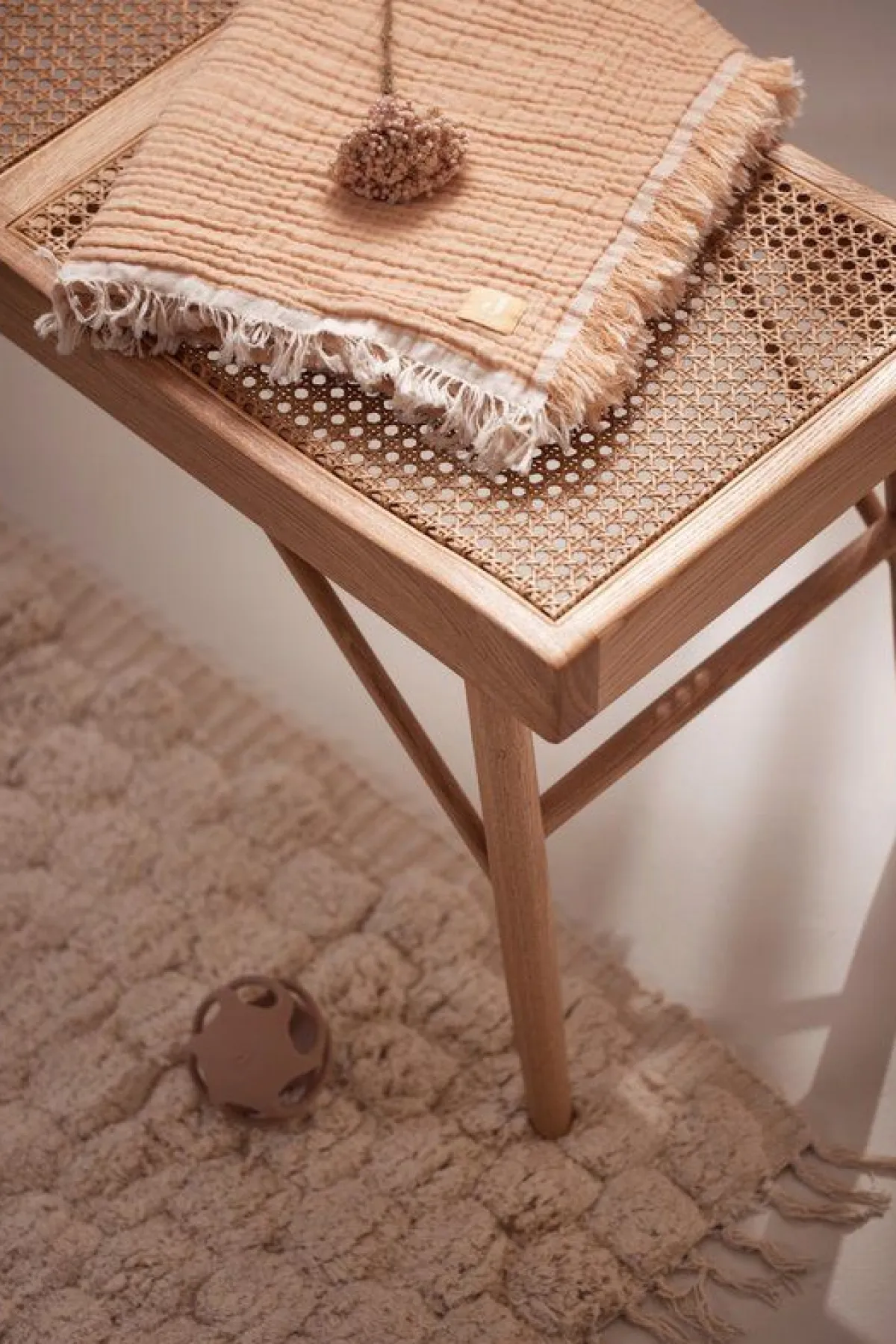 Jollein Bedtextiel * Wiegdeken Fringe Moonstone/Ivory GOTS Roze
