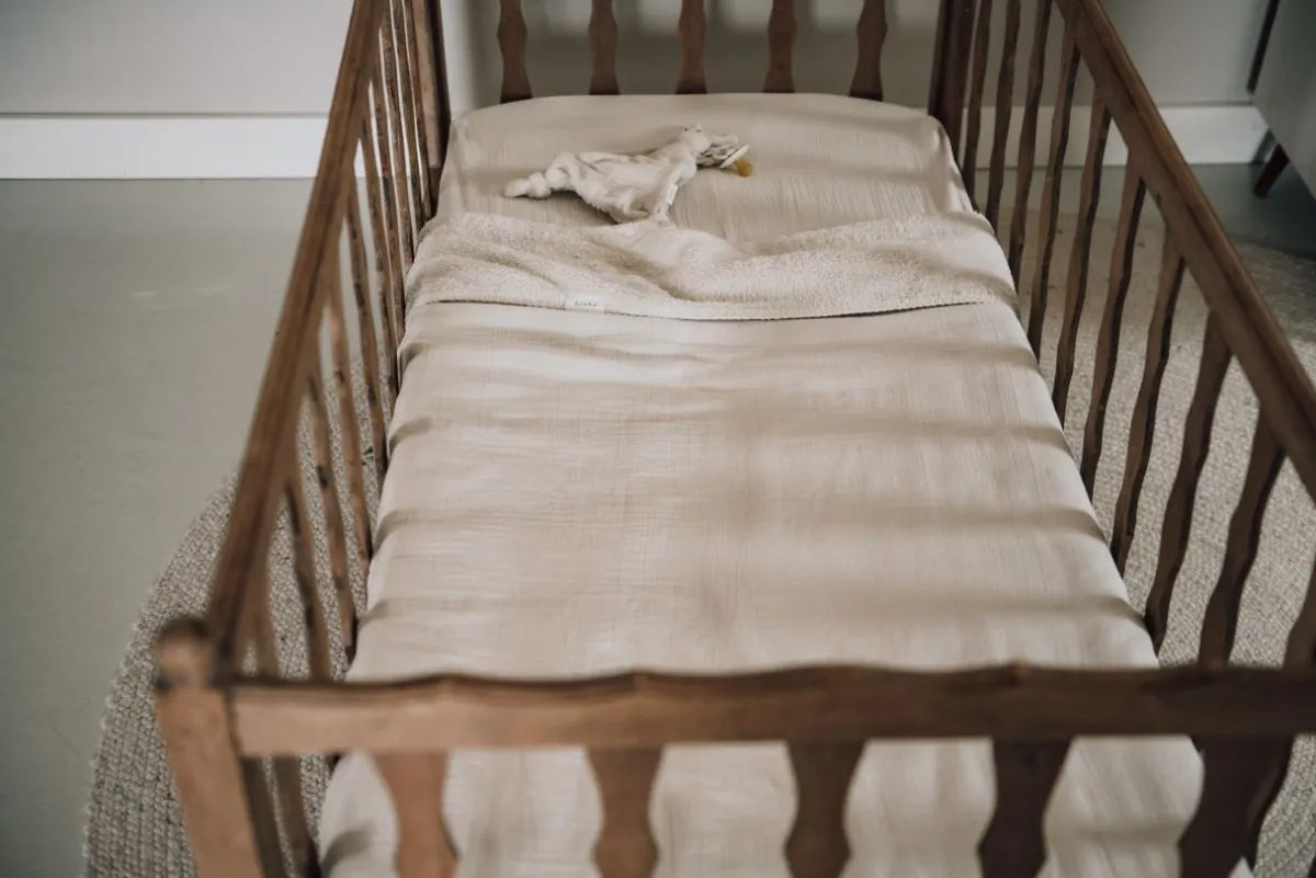 Koeka Bedtextiel * Ledikantdeken Faro Teddy Warm White Wit
