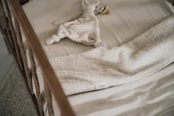 Koeka Bedtextiel * Ledikantdeken Faro Teddy Warm White Wit
