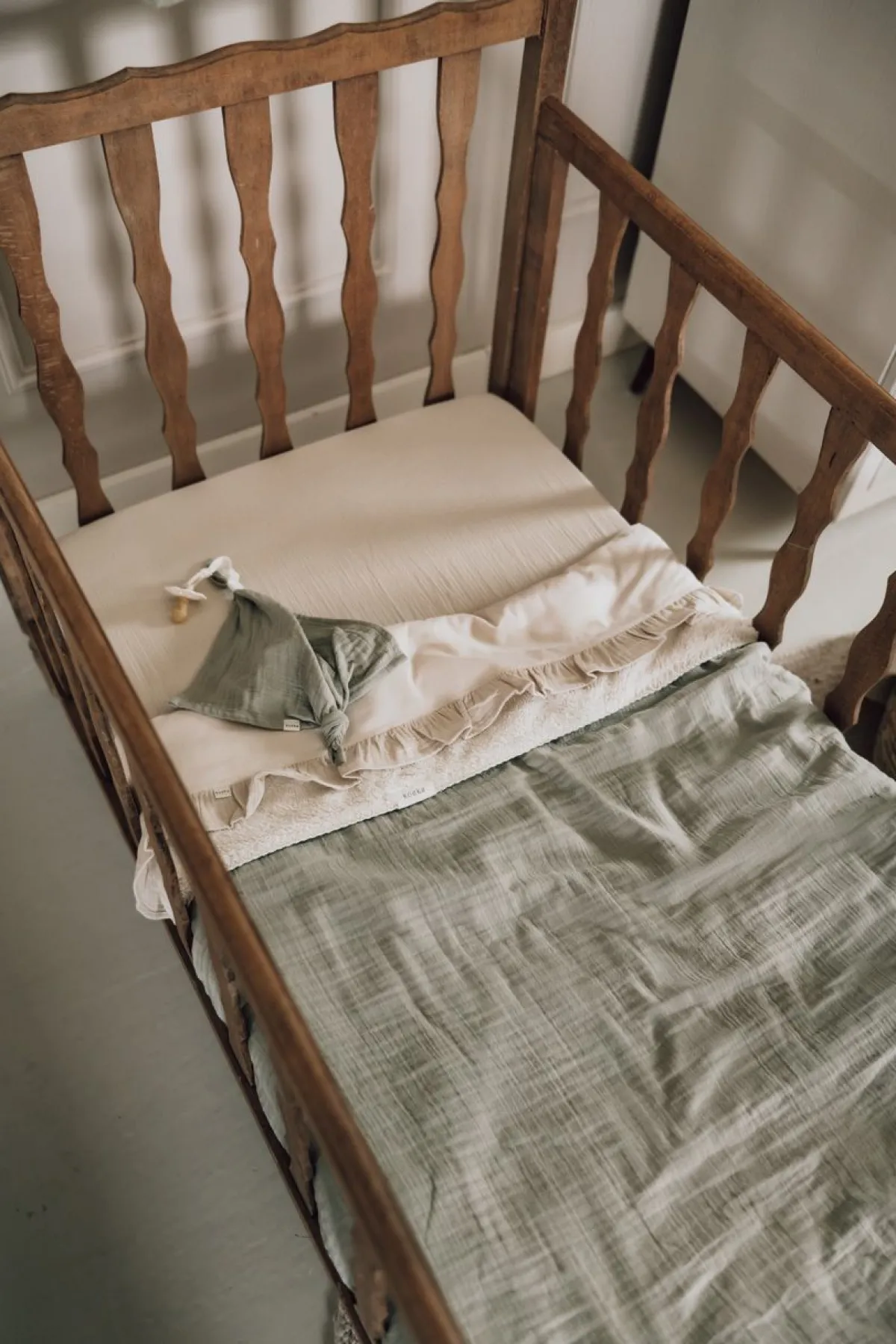 Koeka Bedtextiel * Ledikantdeken Faro Teddy Sage Groen