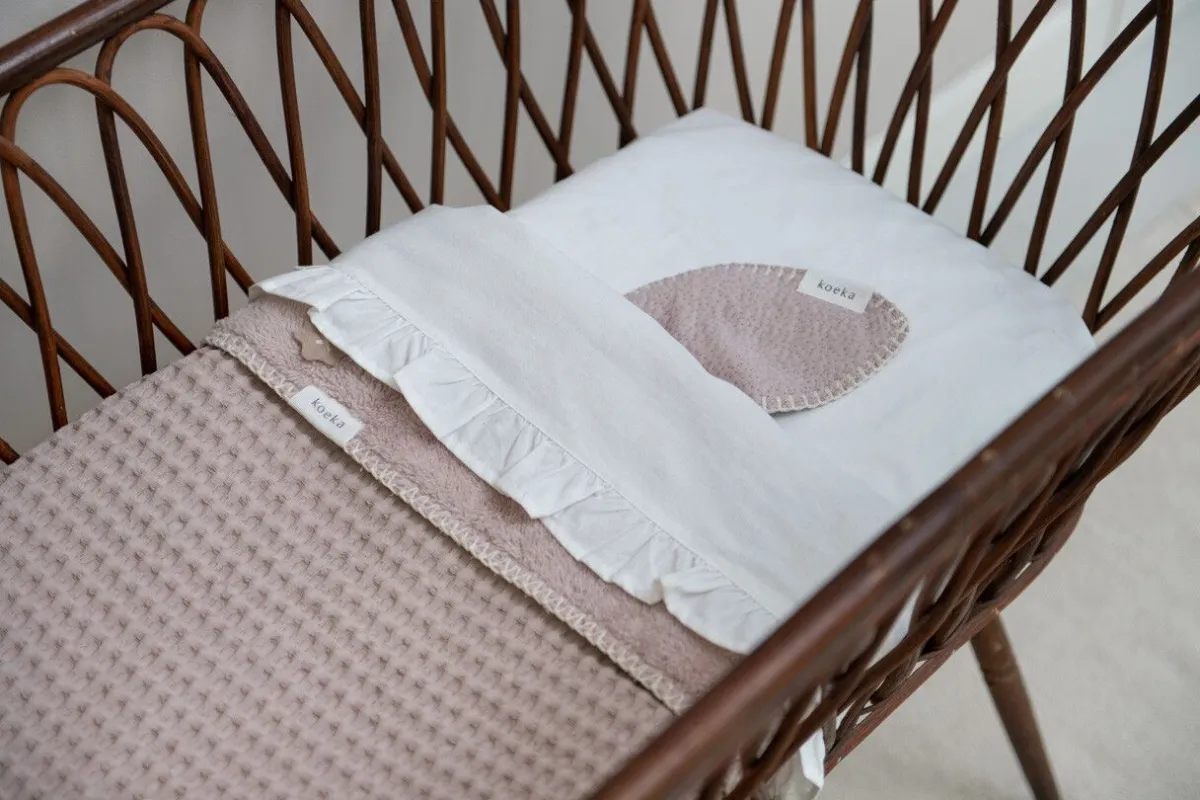 Koeka Bedtextiel * Ledikantlaken Ruffle