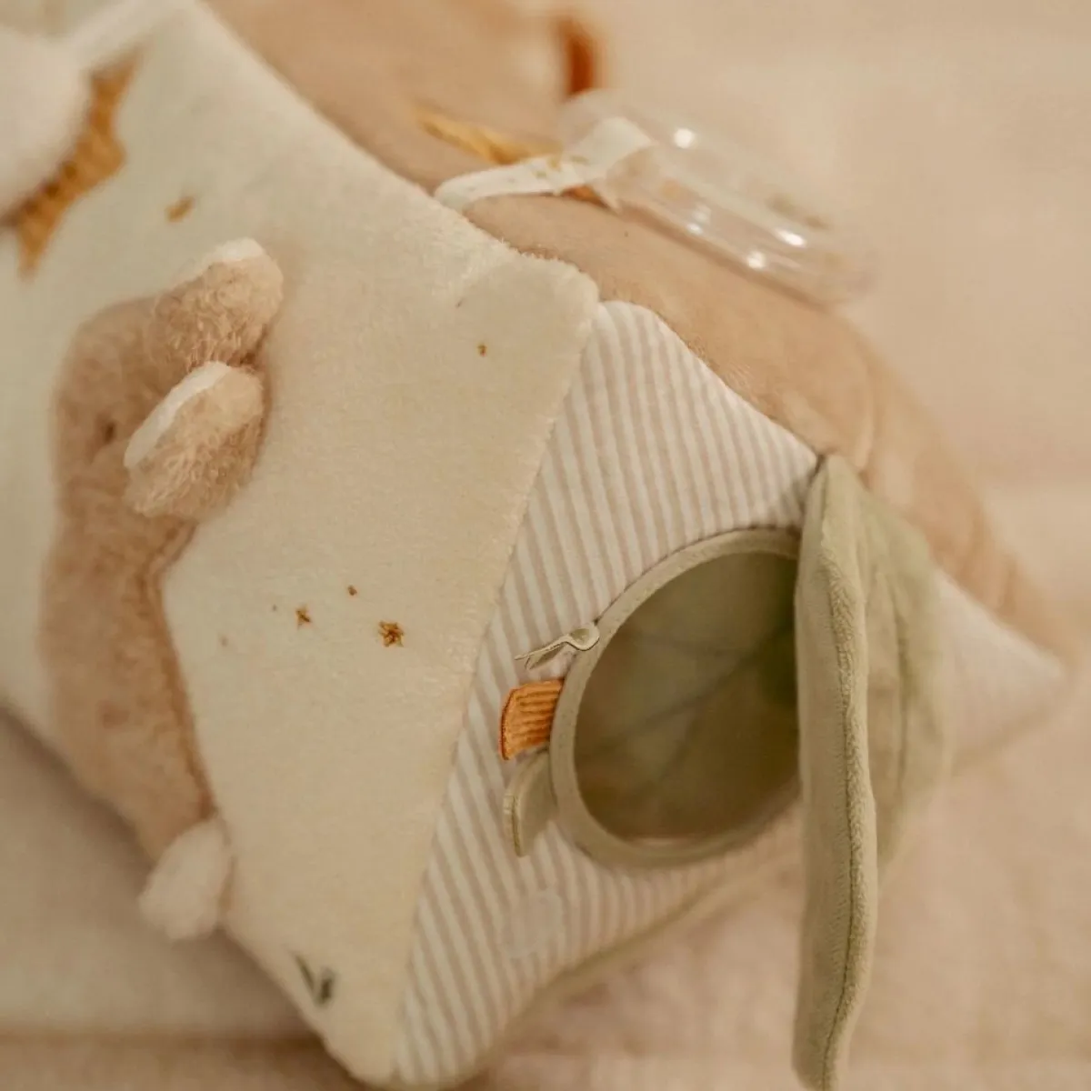 Little Dutch Overig * Activiteitendriehoek Newborn Naturals Multicolor