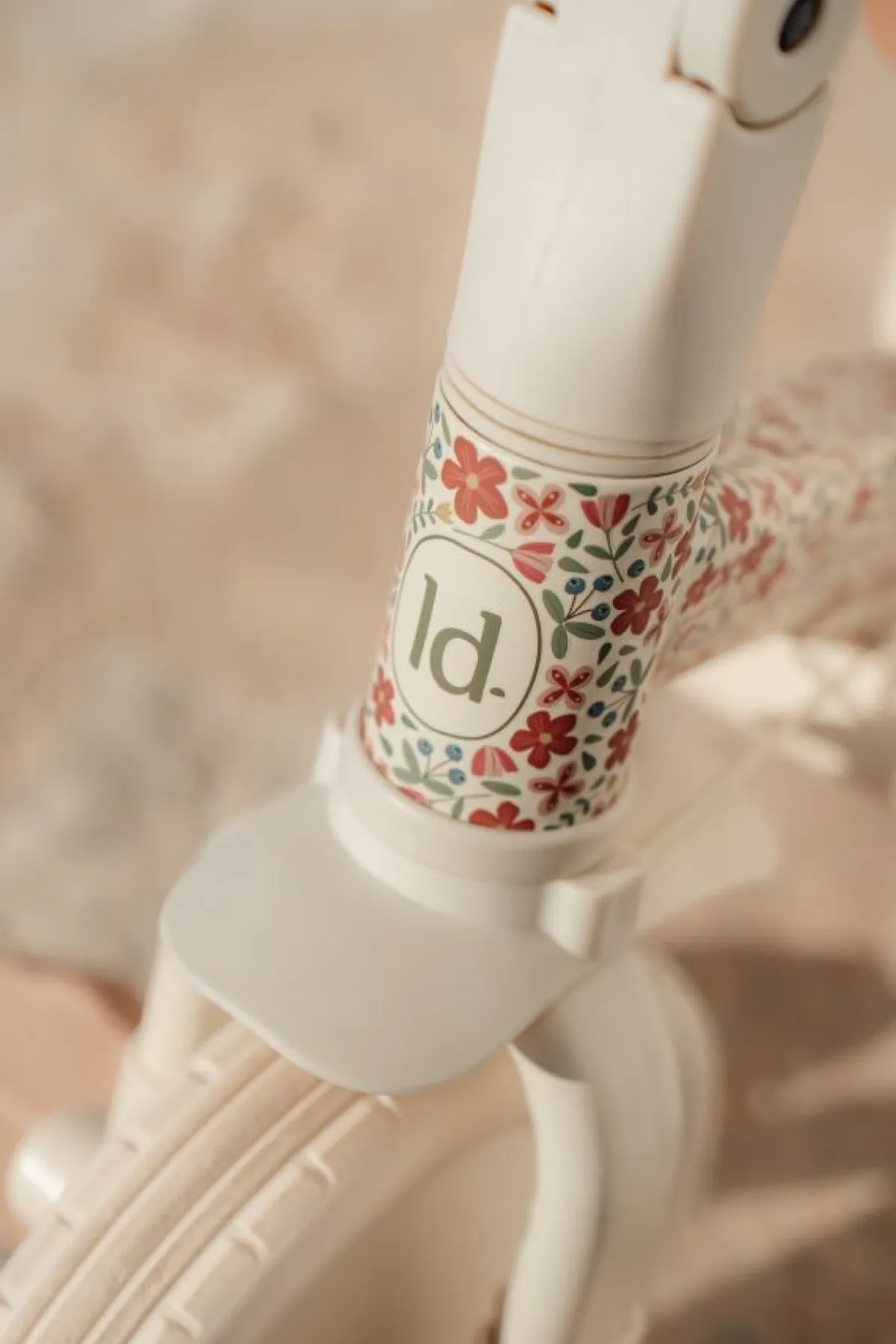 Little Dutch Loopfietsen * 4-in-1 Driewieler / Loopfiets Sunny Flower Wit