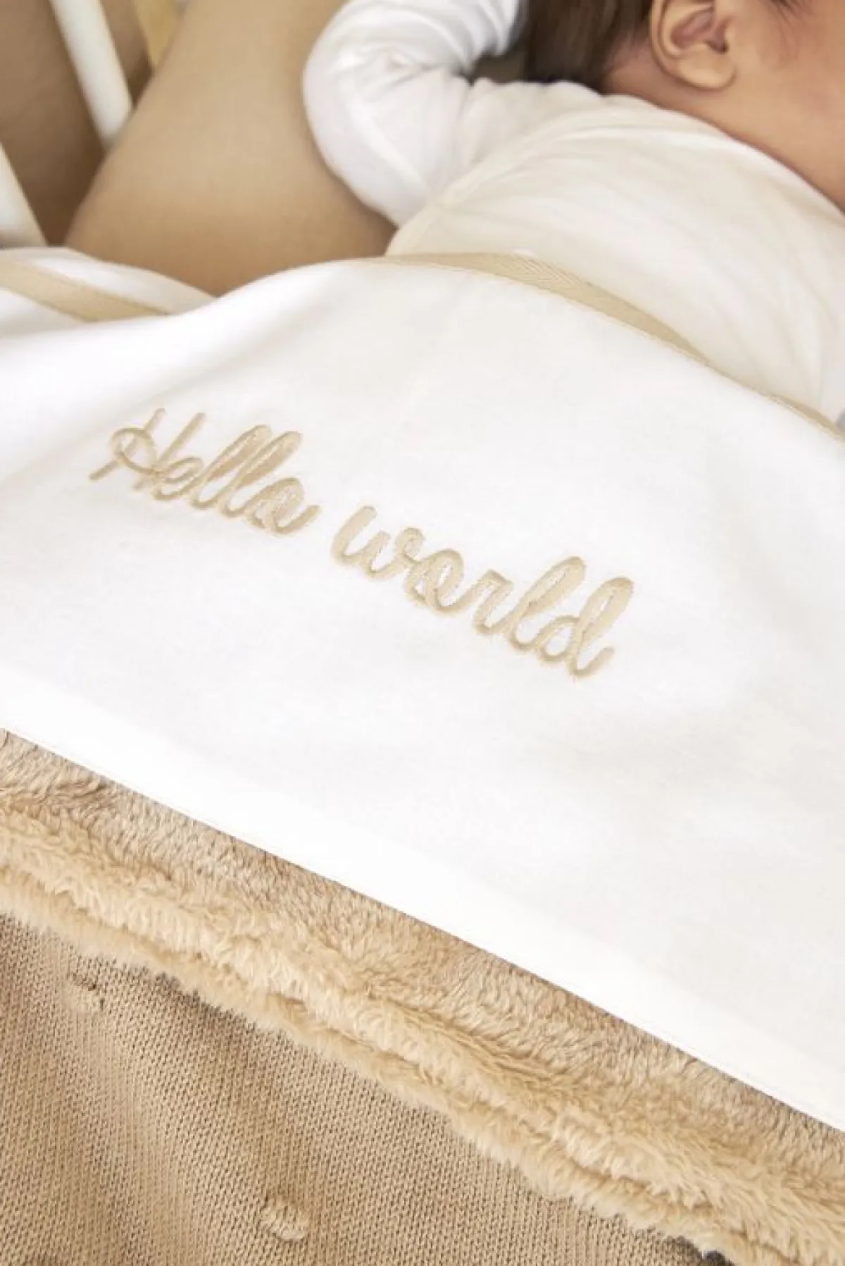 Meyco Bedtextiel * Ledikantdeken Mini Knots Teddy Sand Zand