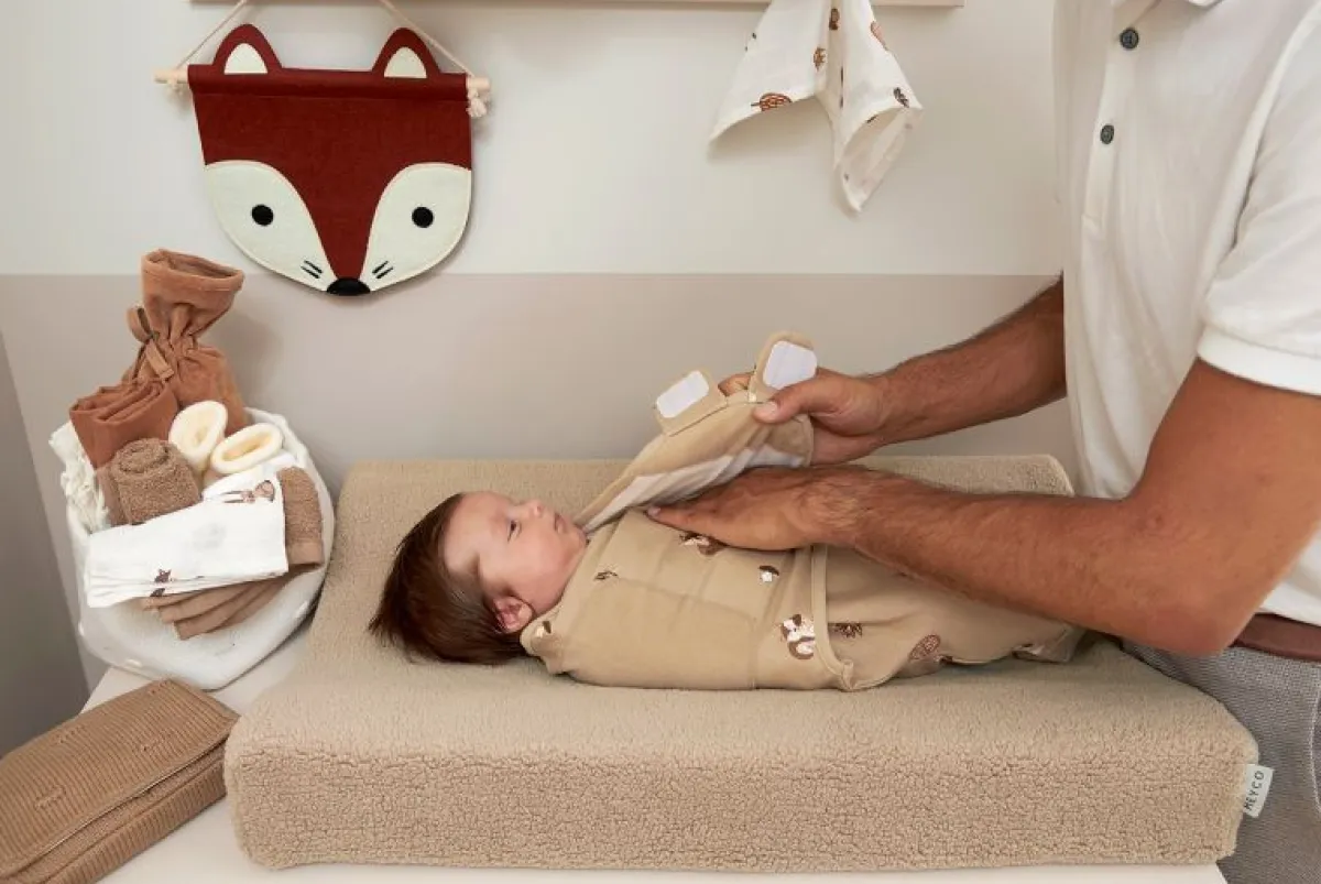 Meyco Inbakerdoeken|Bedtextiel * SwaddleMe Inbakerdoek Forest Animals Sand 0-3 mnd Zand
