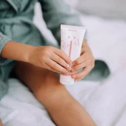 Nau00eff Verzorgingsproducten * Naïf Vette Baby Creme