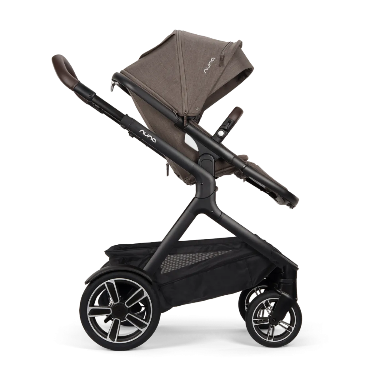 Nuna Combi Kinderwagens * Kinderwagen Demi Next Compleet Chestnut inclusief Meerijdplankje Bruin
