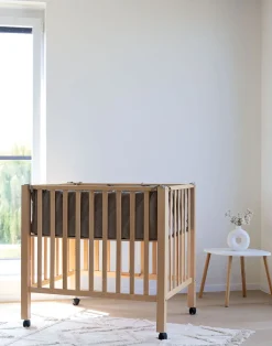 Pericles Alle Boxen * Box Amy met Wielen en Boxmatras Naturel