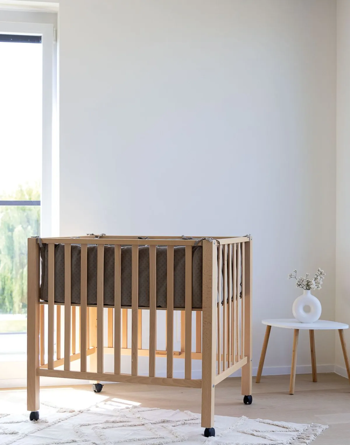 Pericles Alle Boxen * Box Amy met Wielen en Boxmatras Naturel