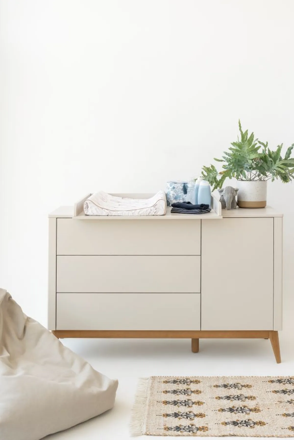 Pinio Commodes * Commode Seth Champagne XL Beige