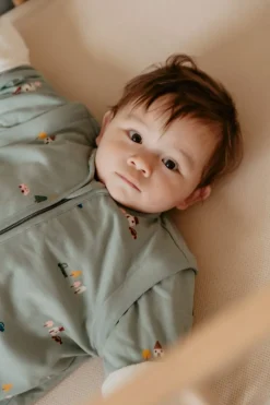 Puckababy Bedtextiel|Slaapzakken * Slaapzak 4 Seizoenen Tiny Village Groen