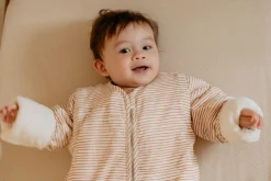 Puckababy Bedtextiel|Slaapzakken * Slaapzak 4 Seizoenen Hazel Stripes Bruin