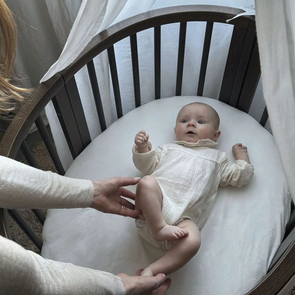 Stokke Wiegen En Co-Sleepers * Sleepi Mini Bed V3 Warm Brown Incl. Mini Matras Bruin