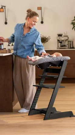 Stokke Meegroeistoelen * Tripp Trapp Stoel Bundel met BabySet² Black en Newborn Set Anthracite Zwart