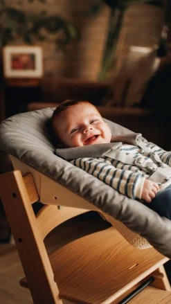 Stokke Meegroeistoelen * Tripp Trapp Stoel Bundel met BabySet² Natural en Newborn Set Grey Naturel