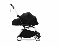 Stokke Combi Kinderwagens|Compacte Kinderwagens * YOYO³ Kinderwagen Compleet met 0+ Newborn Pack Black – White Frame Zwart
