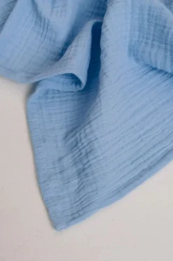 Studio Noos Wikkeldoeken * Swaddle Hearts Light Blue 120 x 120 Blauw