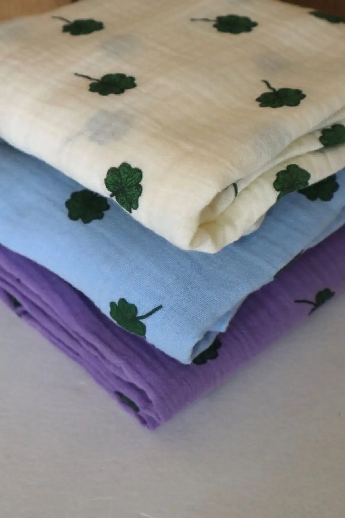 Studio Noos Hydrofiel Luiers * Swaddle White Clover 70 x 70 Wit