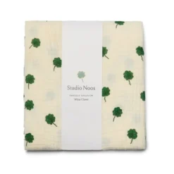 Studio Noos Wikkeldoeken * Swaddle White Clover 120 x 120 Wit
