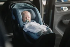 Thule Baby Autostoelen * Autostoel Maple i-Size Mid Blue Blauw