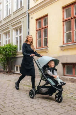 Thule Alle Buggy's * Buggy 2in1 Spring 2 Mist Green on Black Groen