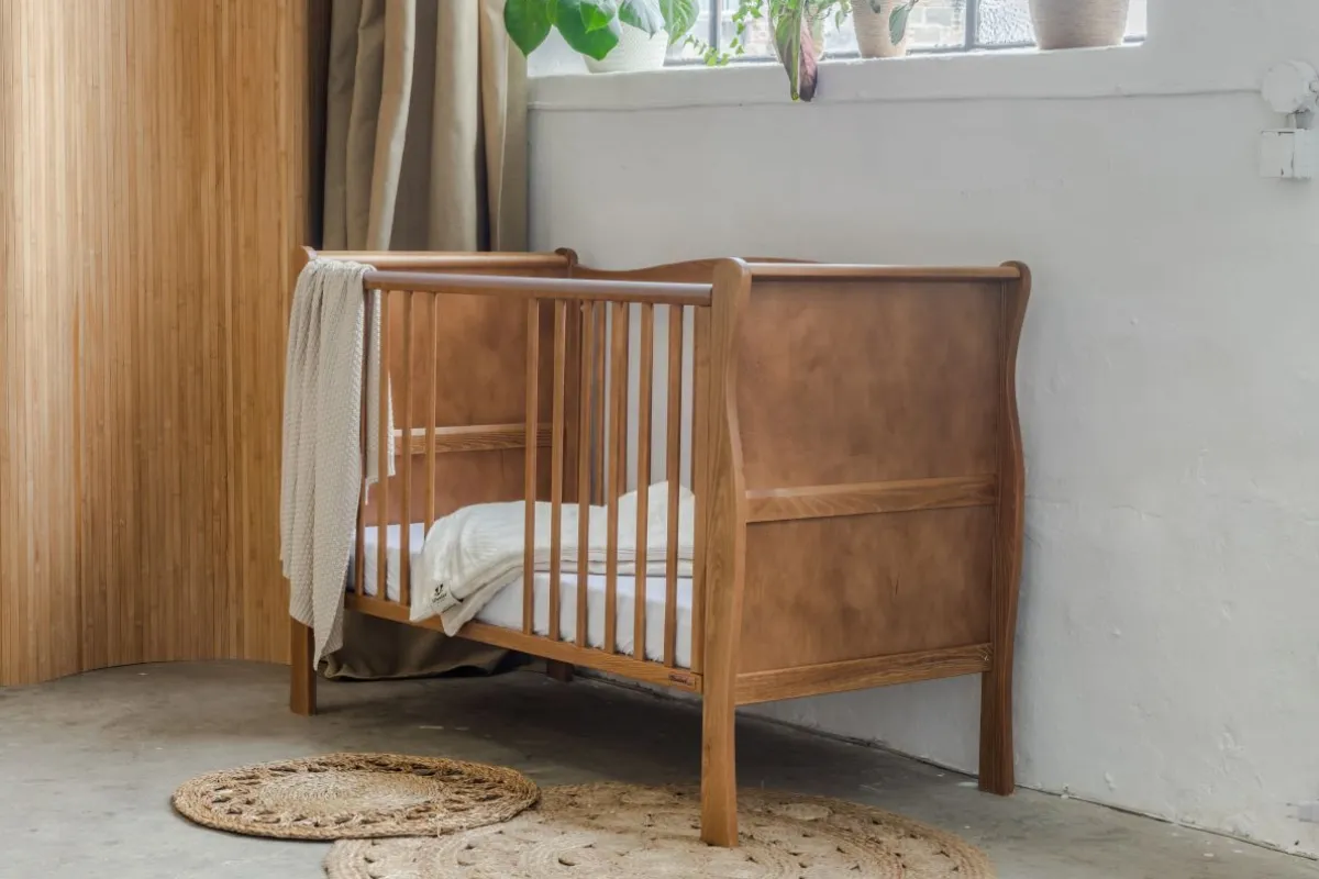 Woodies Ledikanten * Ledikant Noble Vintage 70 x 140 Bruin