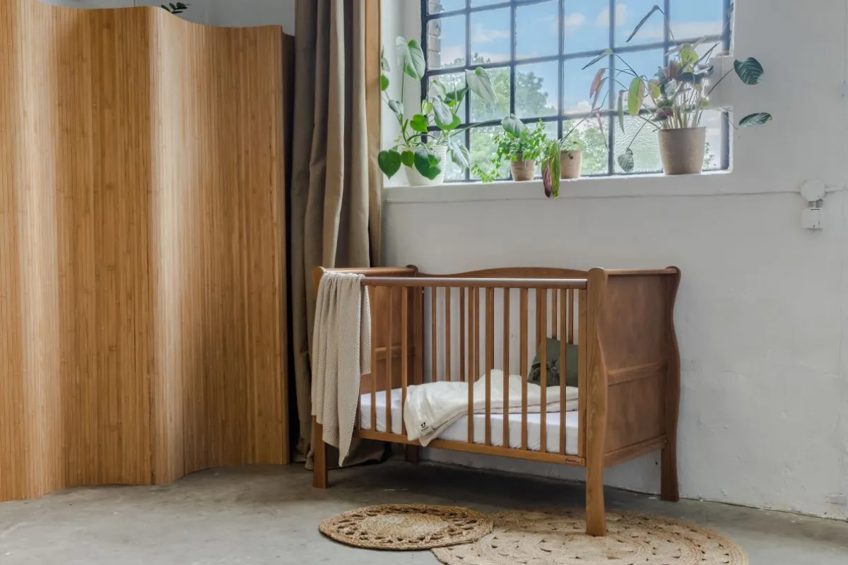 Woodies Ledikanten * Ledikant Noble Vintage 60 x 120 Bruin